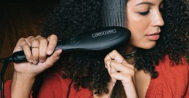 Flow Ceramic Straightening Brush