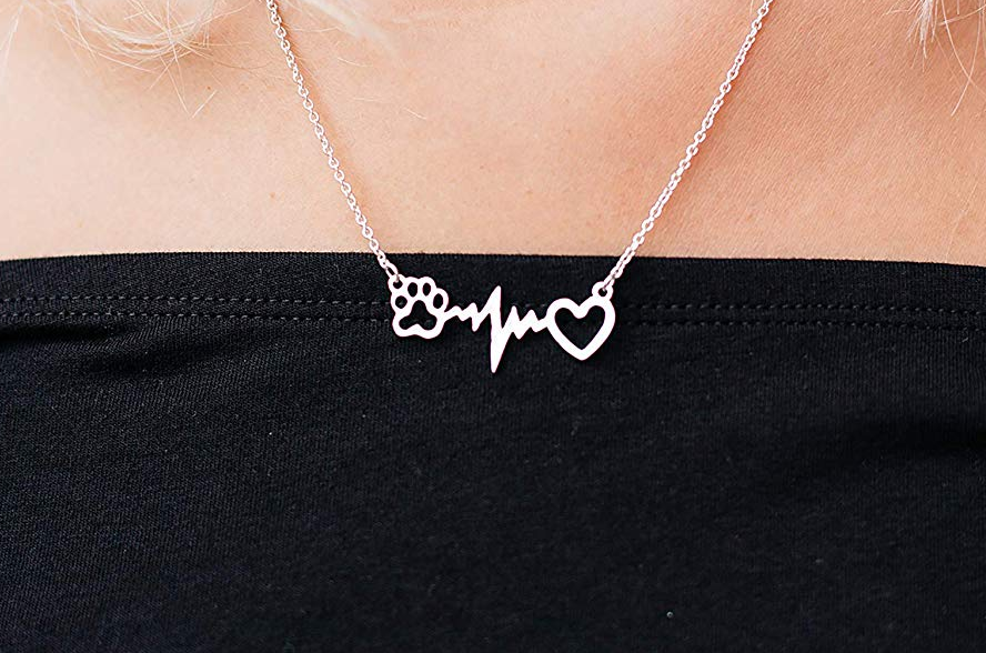 Rosa Vila Dog Paw Heartbeat Necklace
