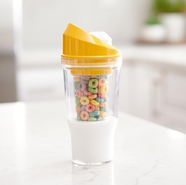 The CrunchCup – A Portable Cereal Cup