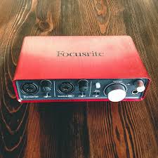 Focusrite Scarlett 2i2