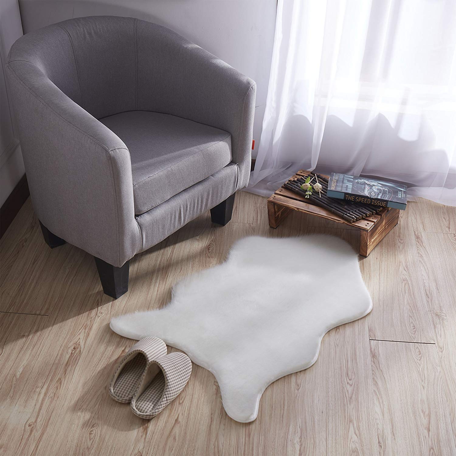 Silk Road Concepts Low Pile Fluffy Sheepskin Rug