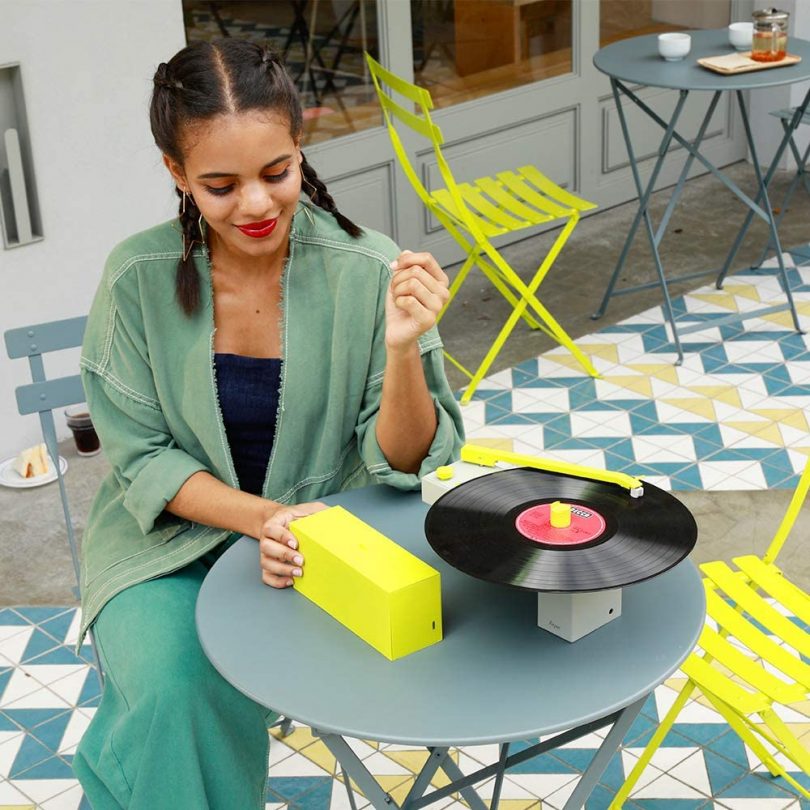 HYM Originals Duo Turntable with Detachable Bluetooth Speaker