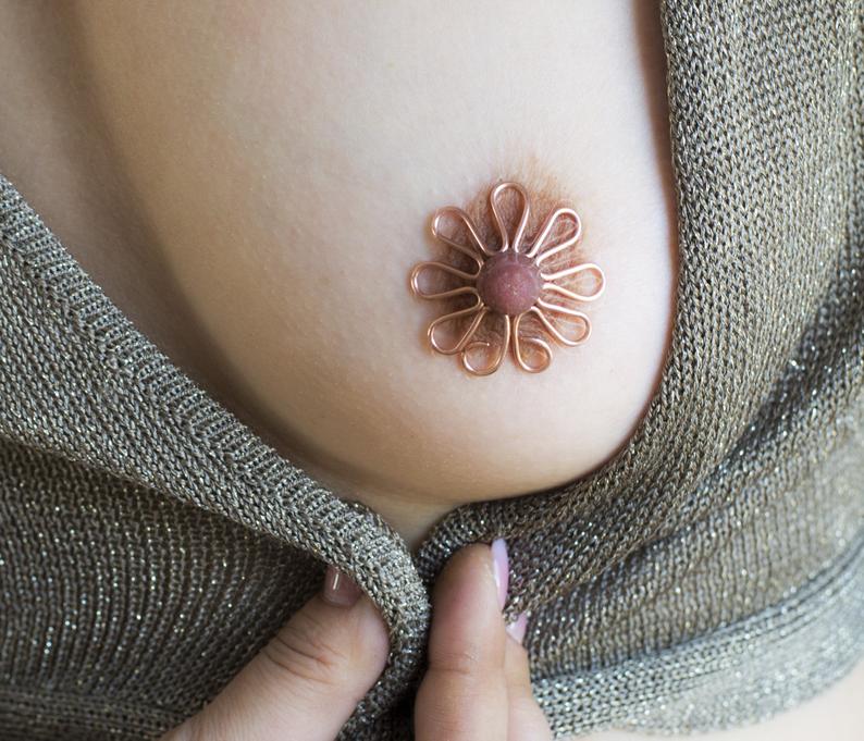 Cuper Flower nipple rings / Pair of non piercing nipple clamps