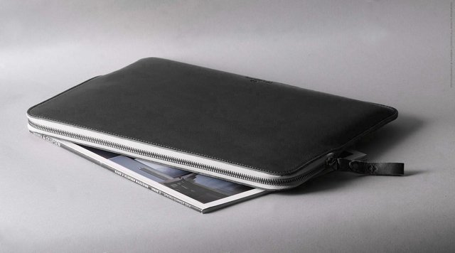 Slim Leather Folio Laptop Case No. 7