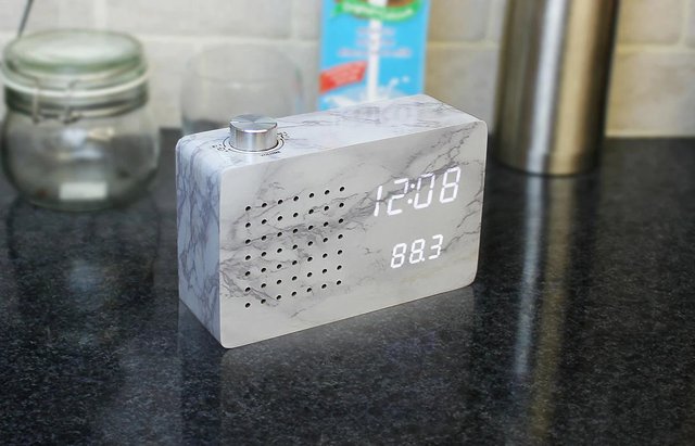 Radio Click Clock