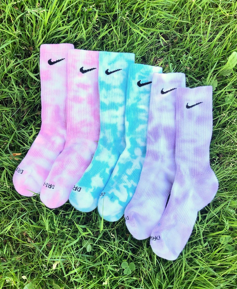 Tie dye Nike crew socks