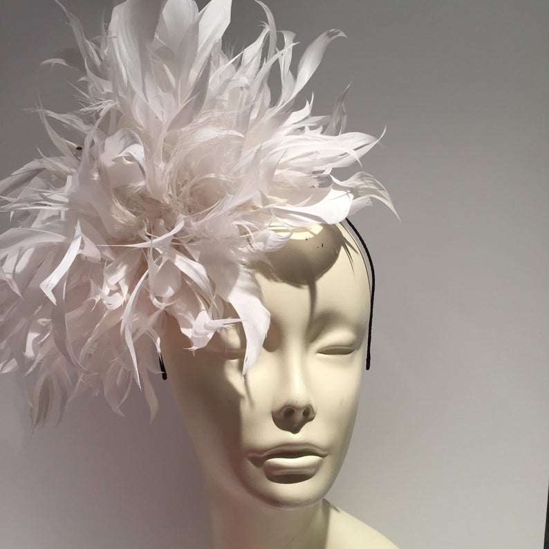 White Fascinator Diner en Blanc Wedding Tea party Hat