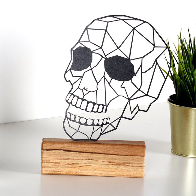 Skull Metal Wood Decor