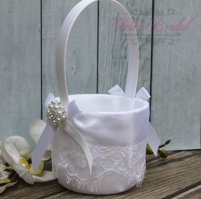 FAST SHIPPING Beautiful and Romantic Flower Girl Basket