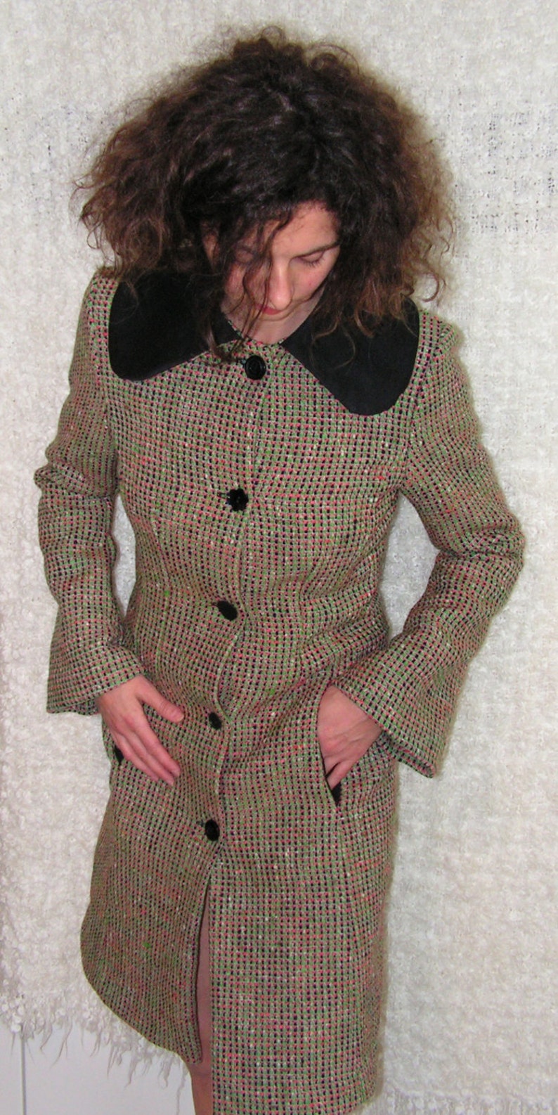 Multicolored and black wool coat curved and