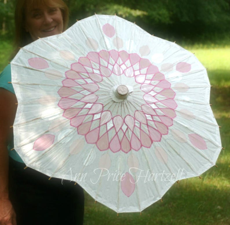 Parasol Flower Shaped  pink crystal pattern on white parasol