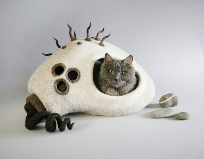 Cat cave Cat house Cat bed Pet bed Fantasy cat cave