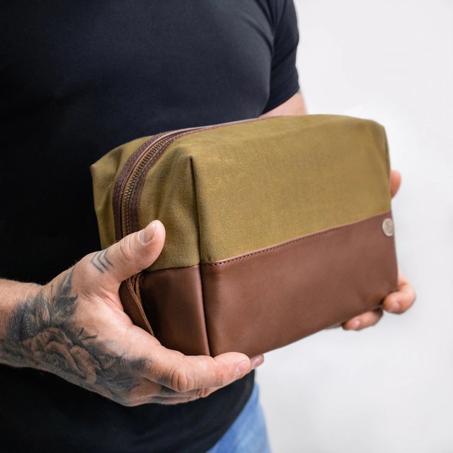 The Classic Canvas Wash Bag