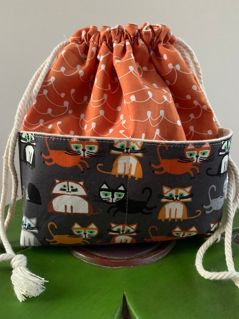Cats Drawstring Bag with Pockets fully lined