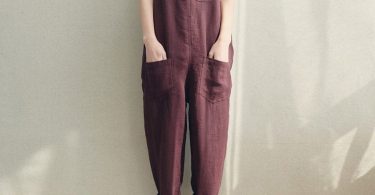 Vintage Black Cargo Capris