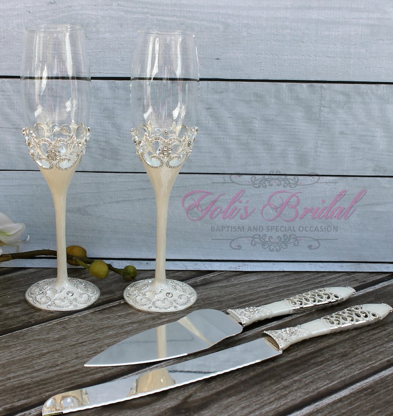 FAST SHIPPING Wedding Toast and Cake Server Set Champagne