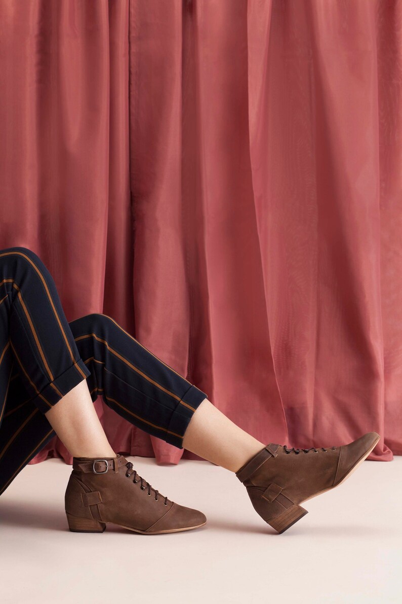 Lace Up Brown Leather Ankle boots Zoey // Free Shipping