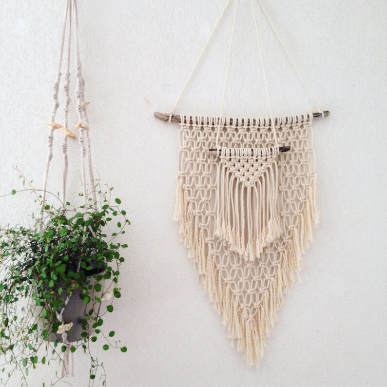 Macrame wall hanging