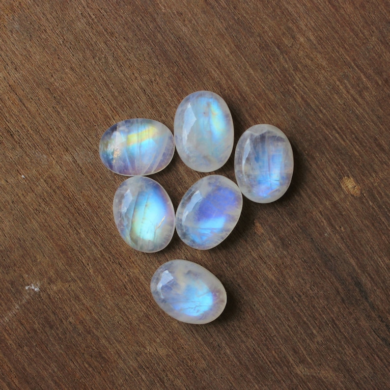 Moonstone Rainbow moonstone oval shape moonstone
