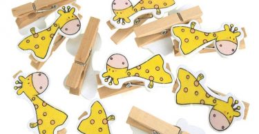Wooden Giraffe Clothespins Baby Favors 2-Inch 12-Piece