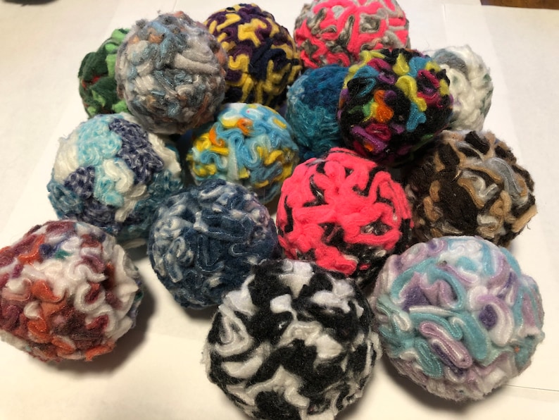 Sugar glider Pompoms small animal pompoms fleece pompoms