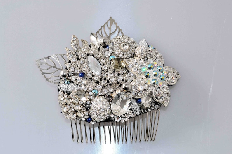 Swarovski crystal Silver White & Blue Pearl Classic Vintage