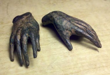 Bronze sculpture Small Hands