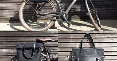 Bike pannier / bicycle bag in waxed canvas with zipper closure