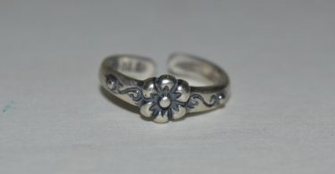 Sterling Silver Flower Toe Ring