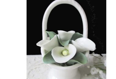 Lily Flower Figurine Vintage AYNSLEY Basket Of Lilies Bone