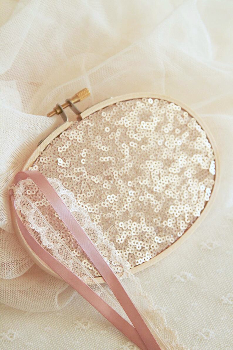 Porte alliance rose original tambour glitter forme ovale