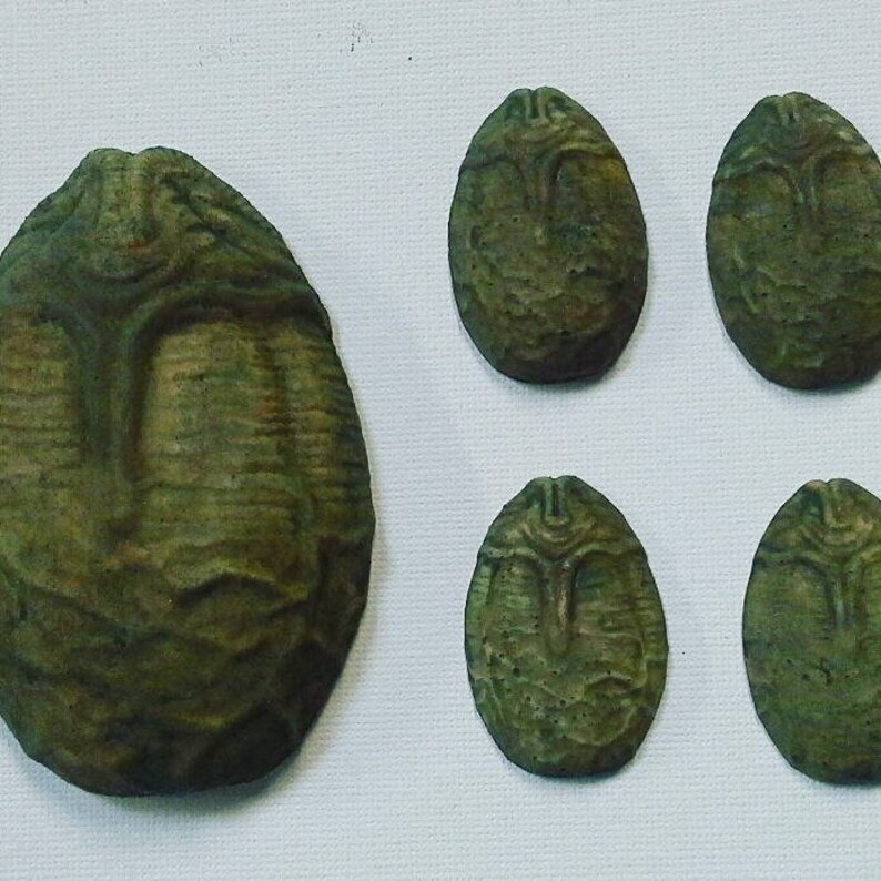 Alien Egg magnets