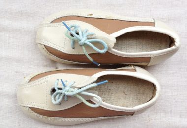 Kids shoes 10 US. Beige eco leather girls loafers. Vintage