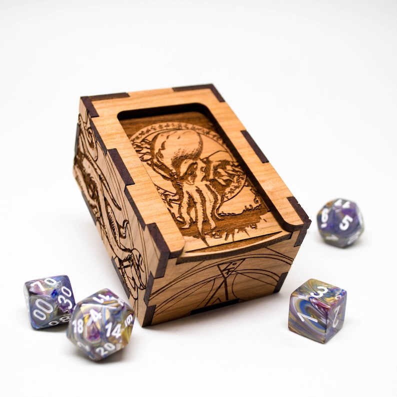 D&D Gaming Dice Box  Cthulhu H. P. Lovecraft  Dungeons and