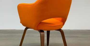 Knoll Arm Chair Model 71 by Eero Saarinen