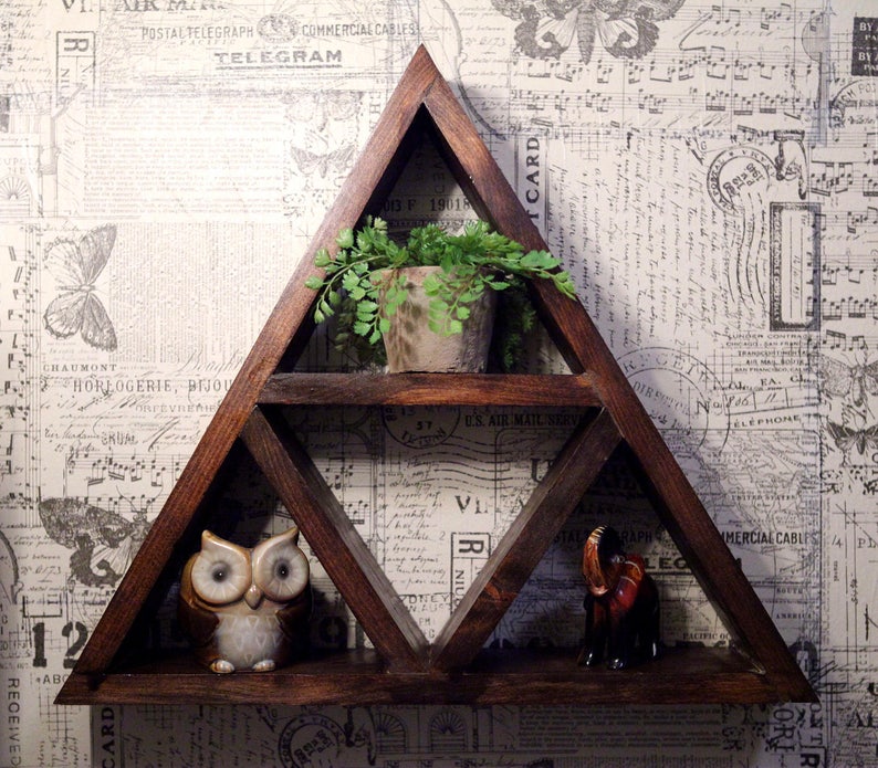 Rustic Triangle Shelf // Bathroom // Bedroom // Living Room //