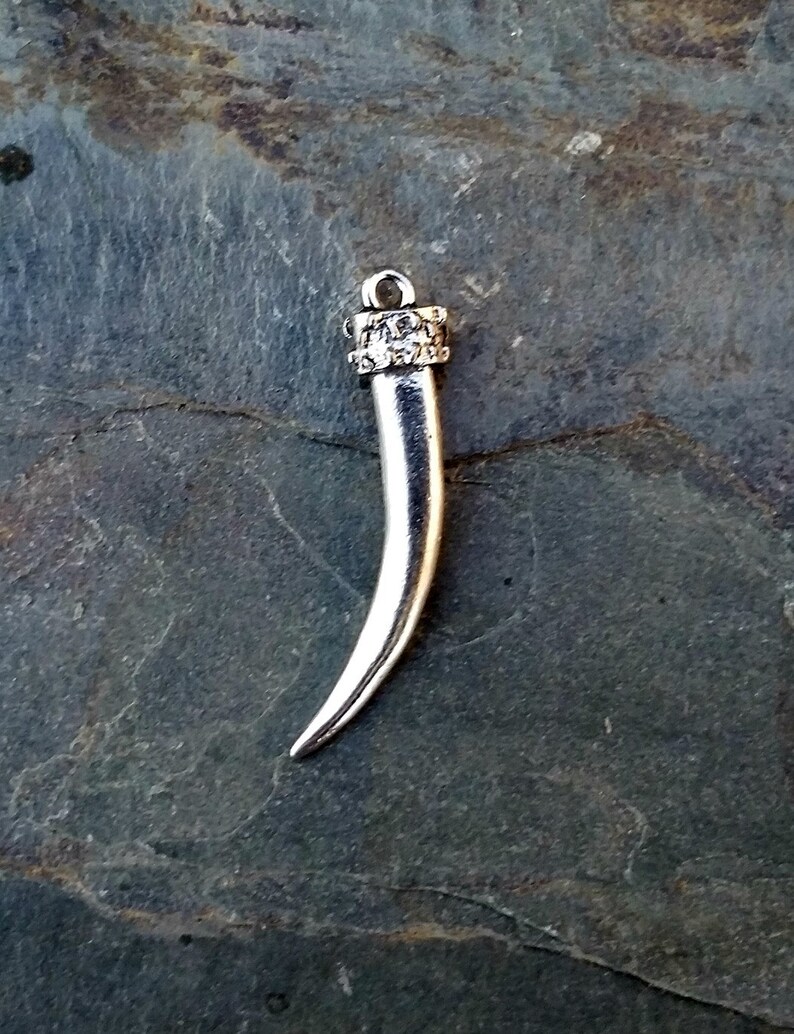 Silver Horn Pendant Bohemian Antique Pewter C-113silver tusk