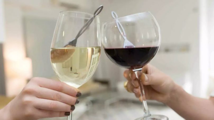 The Wand – Hangover-Preventing Wine Filter