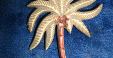 Darling Vintage Celluloid Cream Colored 1950’s Palm Tree